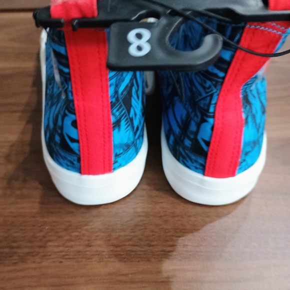 Blue and Red High-Top Superman Shoes - Picture 5 of 8